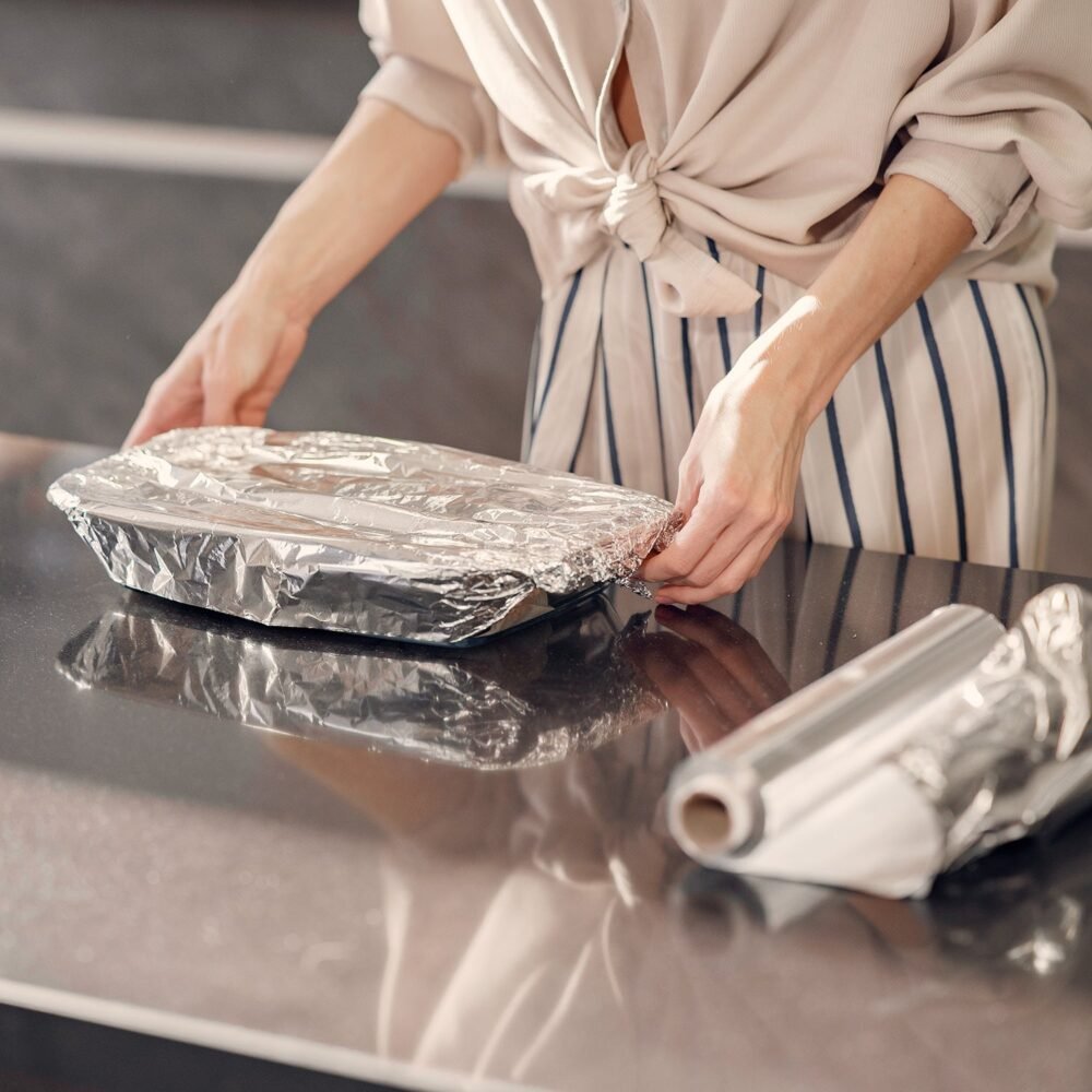 02_bd497833-2eda-46b7-830a-ad4de82568c2.jpg Heavy Duty Aluminum Foil Roll – Non-Stick & Thick | Bake & Dwell