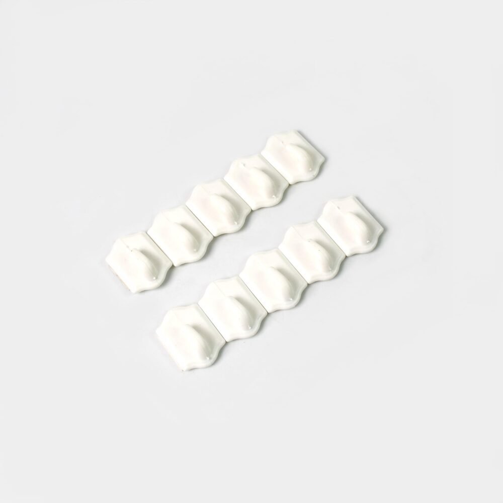 05_89995c76-e5cf-4c4f-9100-f4ead6b00444.jpg Adhesive Wall Hooks – Strong Drill-Free Set of 10 | GlimmerHome
