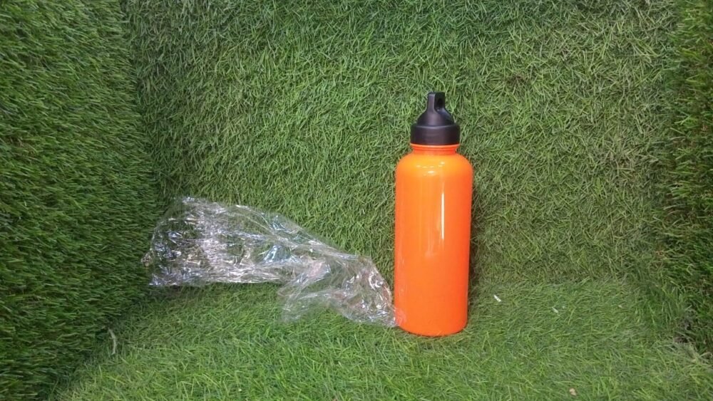0d5e6da8-3d42-4459-bb9f-99b0be1a75d9_46346224-91ff-4efd-af9d-f4bad870dea2.jpg 750ml Plastic Water Bottle – BPA-Free & Reusable | Own Hydrate