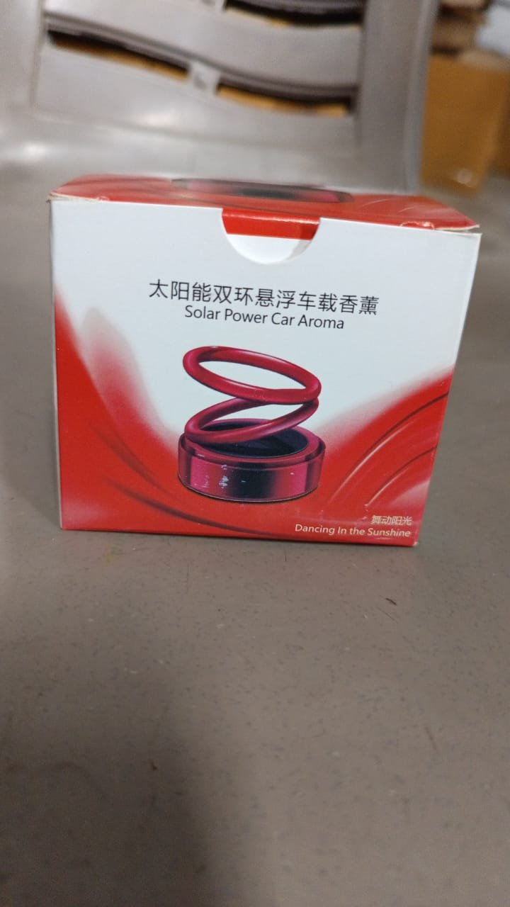 Solar Car Aroma Diffuser – 360° Rotating Fragrance | Velvet Wheels