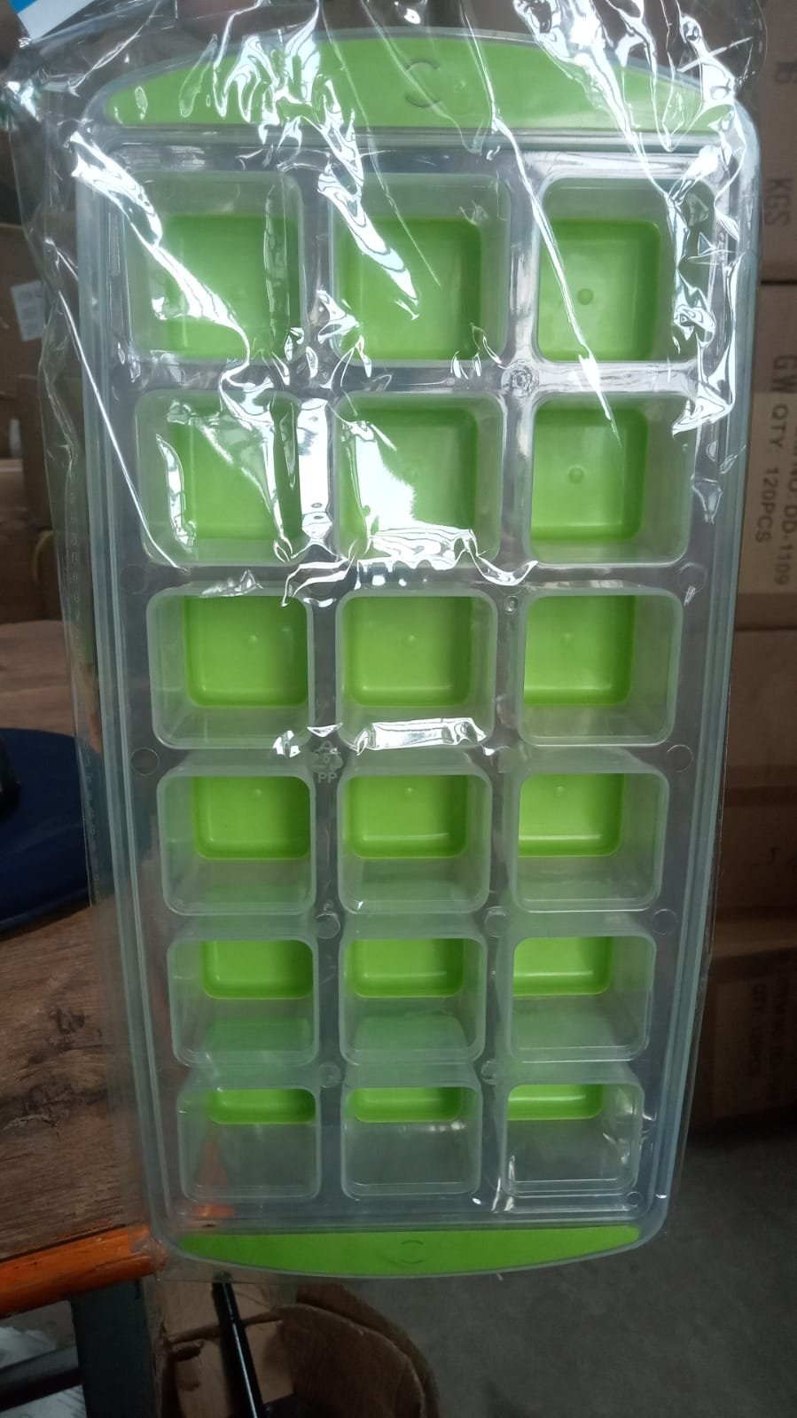 Silicone Ice Cube Tray – 18-Cavity, Easy Release & BPA-Free | Indo Glow